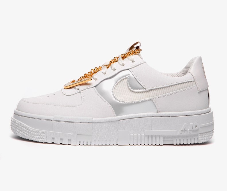 nike-air-force-1-pixel-gold-chain-DC1160-100