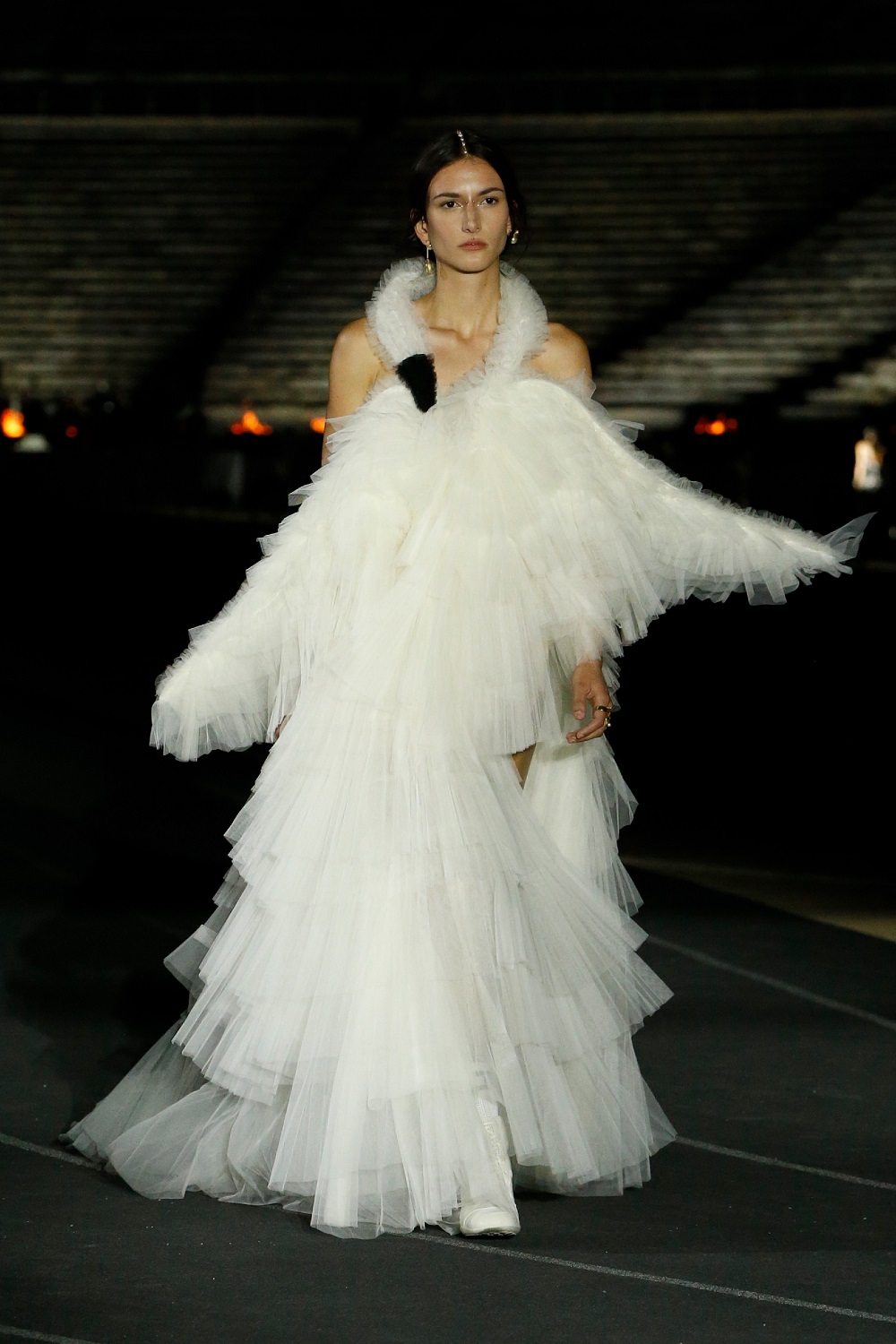 Dior Designer Claims Swan Dress Wasn't Inspired By Björk's Oscar Dress ...