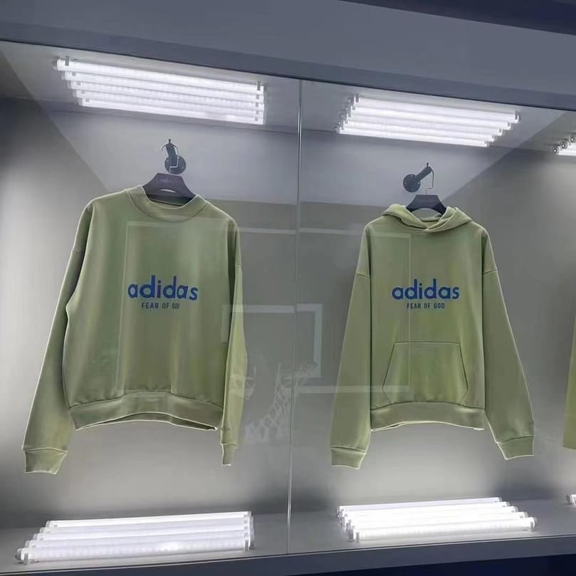 adidas FEAR OF GOD Athletics hoodieパーカーで合ってますか