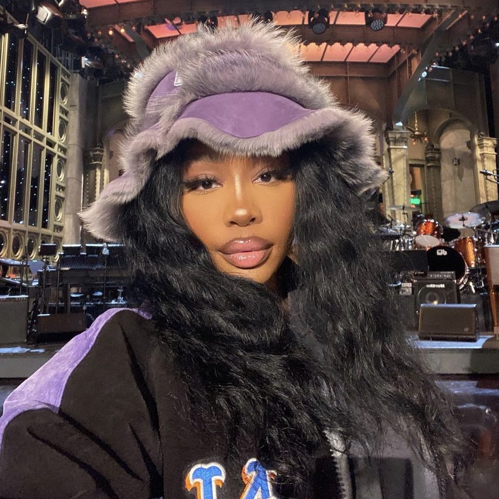 SZA Provides Free NY Concert Announces Deluxe Album Will Be Called Lana