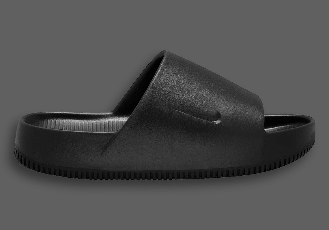 Nike Stirs Pot With YeezyEsque Foam 'Calm' Slide SNOBETTE