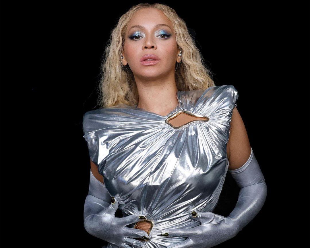 Beyonce Sparkling Silver Shine Fashion Look for Renaissance