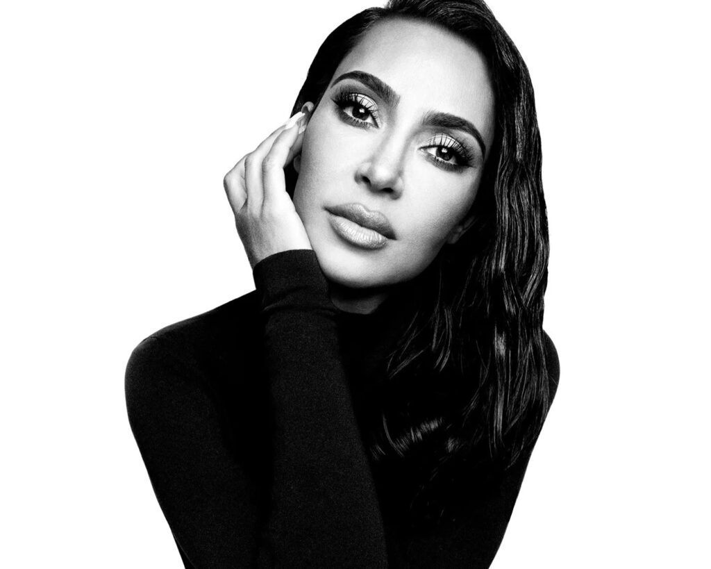 Kim kardashian site officiel vetement hot sale