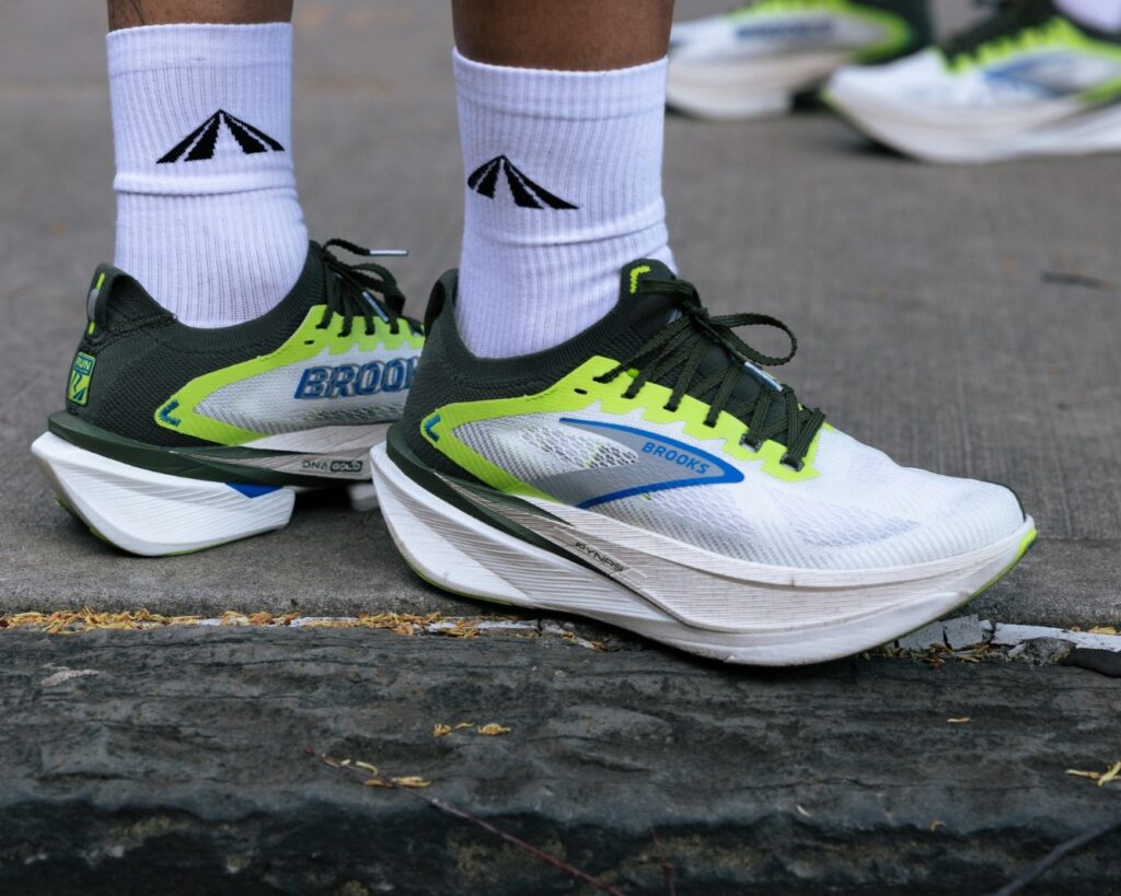 brooks hyperion max 3 x pynrs